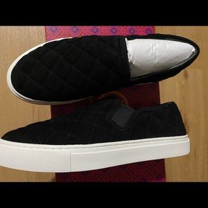 ✅sold✅Tory Burch Savannah slip on